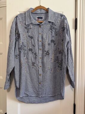 Anthropology Pilcro Embroidered Buttondown Shirt